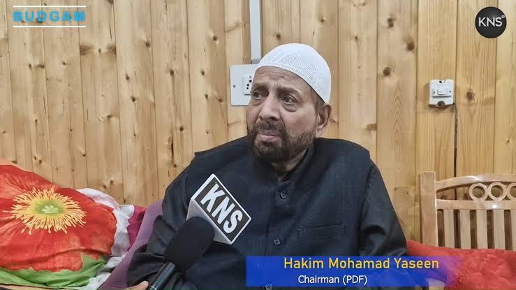 Hakeem Yaseen extends warm greetings on Shab-e-Qadr, prays for peace in Kashmir