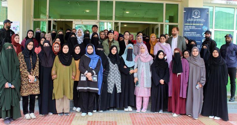 IUST Hosts Health Seminar to Promote Women’s Health Awareness