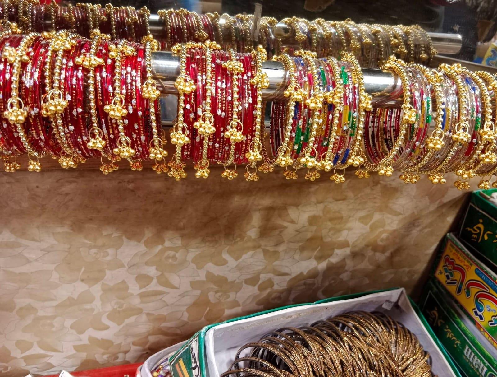 Kashmiri Bangles see surge in demand ahead of Eid, fueled by social media trend