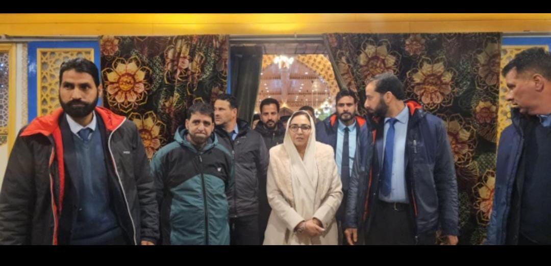 Syed Darakhshan visits Dargah Hazratbal for reviewing Eid congregation arrangements