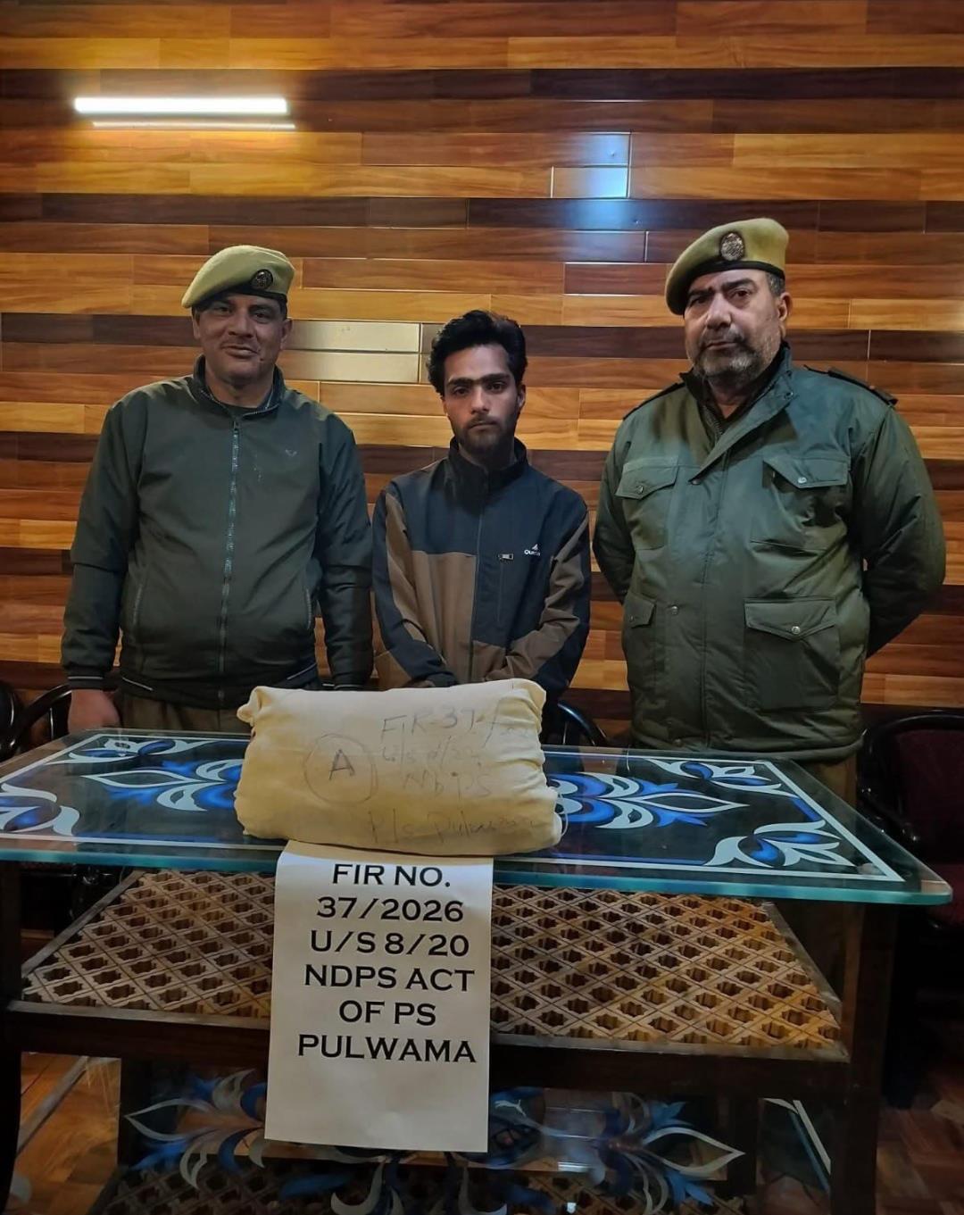 Pulwama Police arrest drug peddler, seize 771 gm contraband