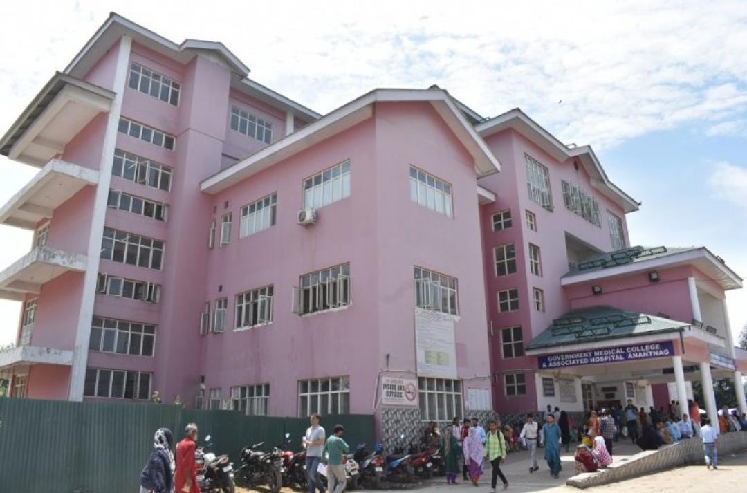 Expired glucose row: 3 GMC Anantnag staff suspended