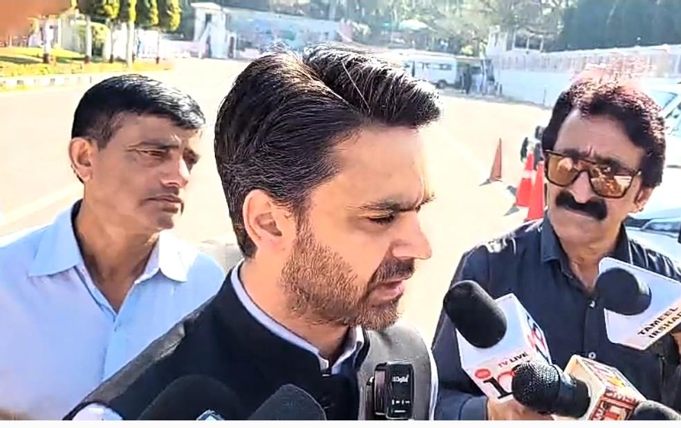Decentralization key to governance, need new divisions in J&K: PDP leader Waheed Para