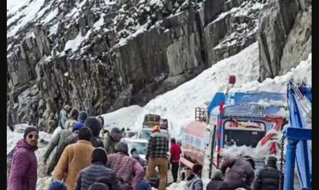 Zojila Pass avalanche: Shikhar Dhawan expresses grief, offers prayers