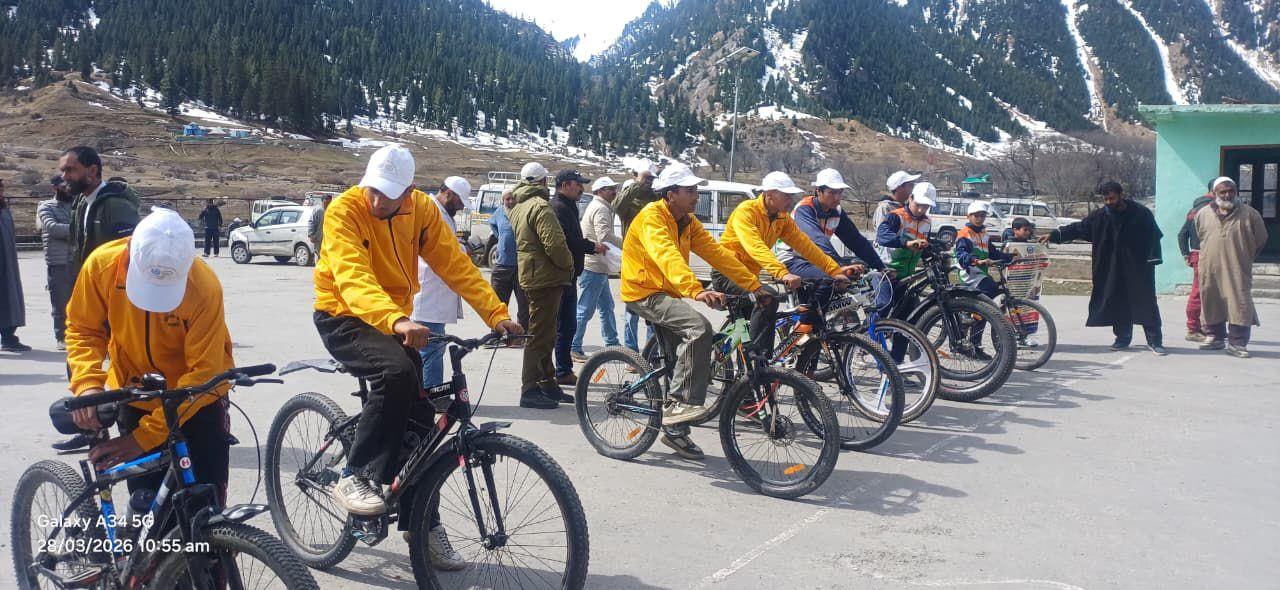 DYSS Organises Mega Cycle Rally in Gurez to Promote Road Safety