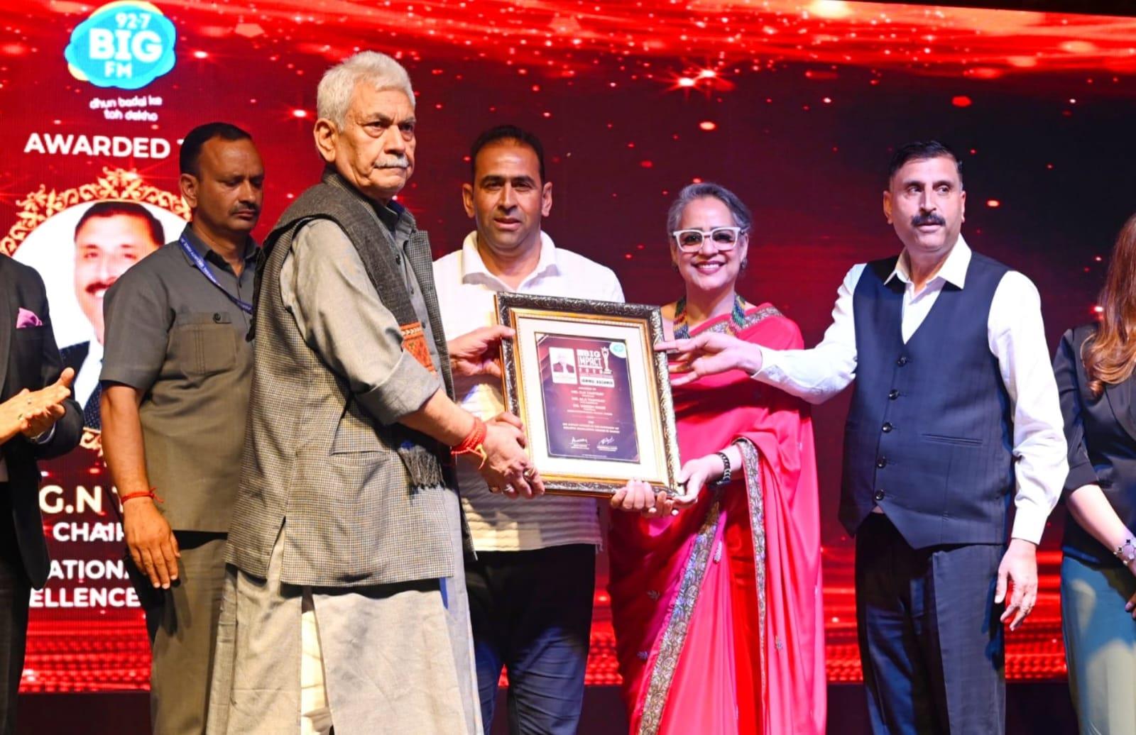 Doon International School Jammu Conferred Prestigious Holistic Award at Big FM Function