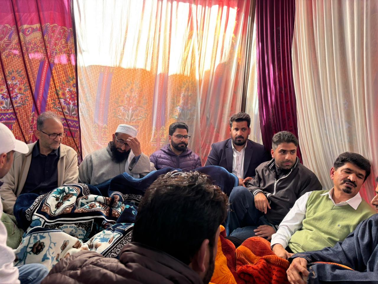 KNS Editor Mohammad Aslam Bhat condoles demise of Mohammad Sultan War