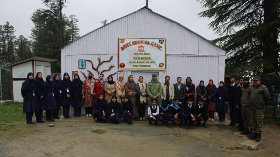 Army, Civil Authorities Join Hands to Provide Medical Care to Over 650 Students in North Kashmir