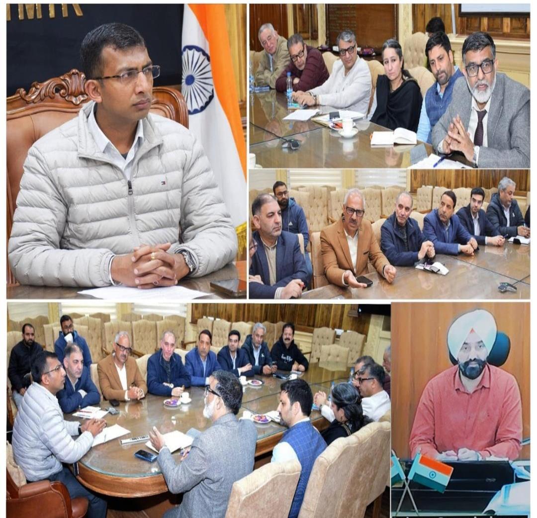 Div Com meets trade bodies, reviews concerns amid Gulf tensions