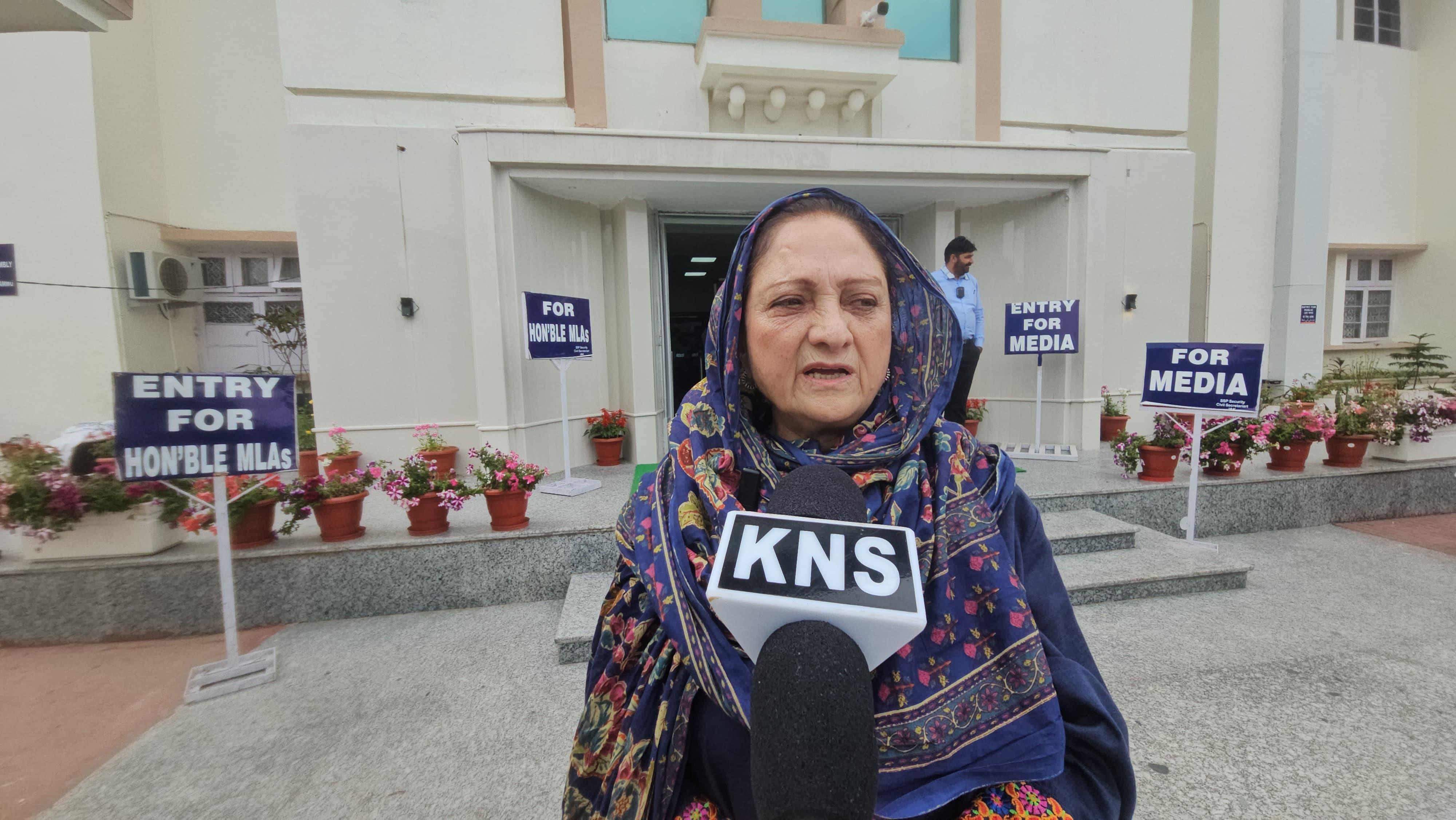 NC MLA Shamima Firdous flags delay in CDF funds for needy in Srinagar