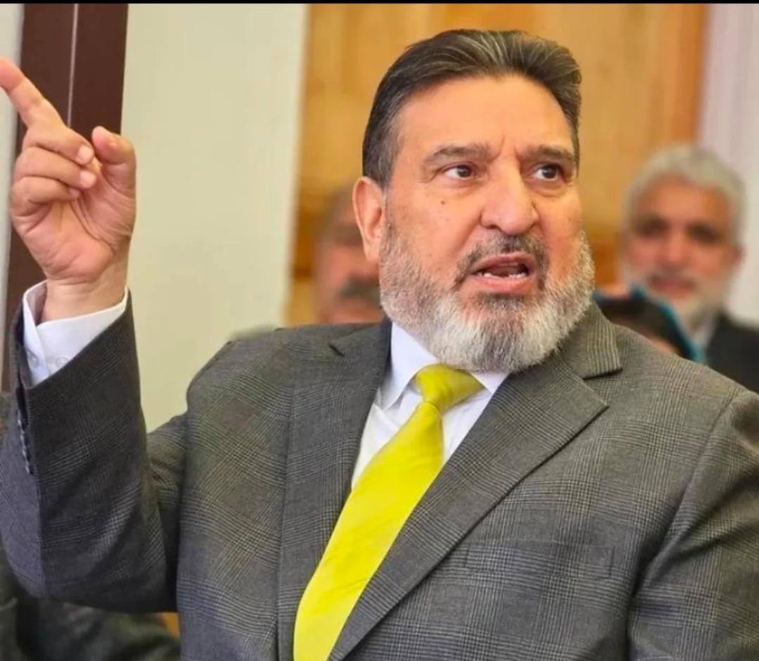 Apni Party chief calls on government to address genuine demands of protesting NHM employees