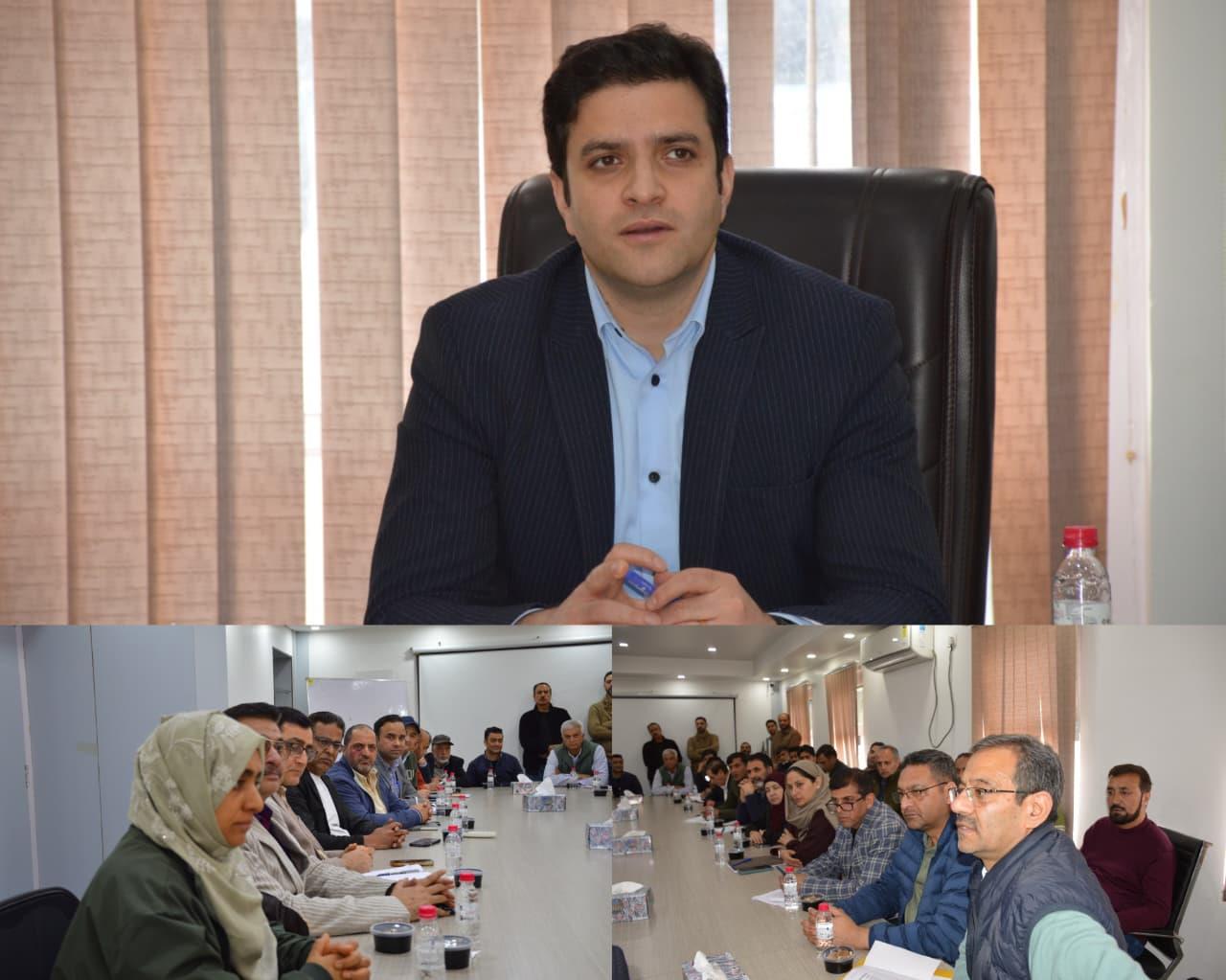 DC Budgam visits industrial Estate Rangreth