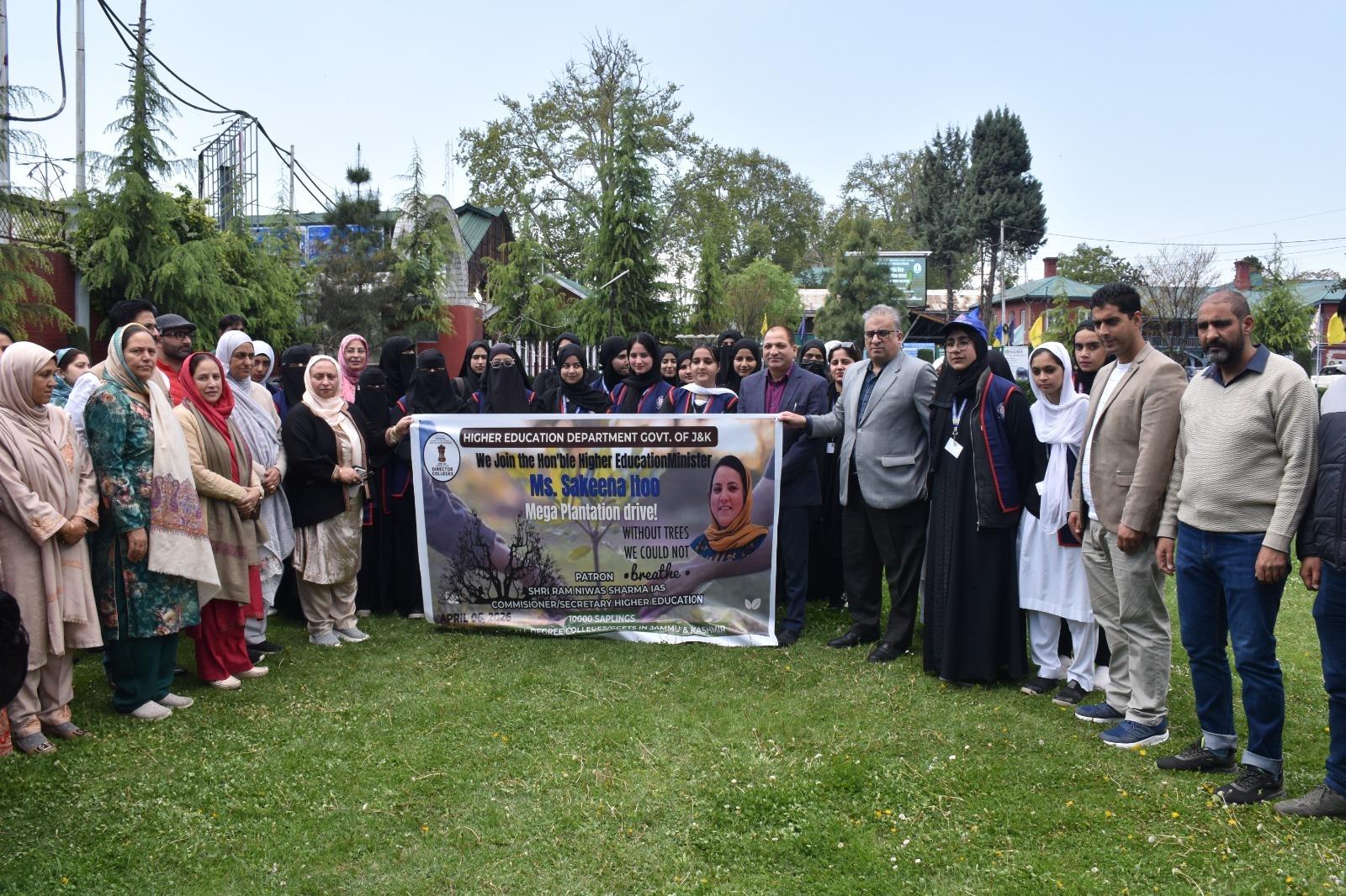 Sakeena Itoo Launches Plantation Drive in Colleges Across J&K