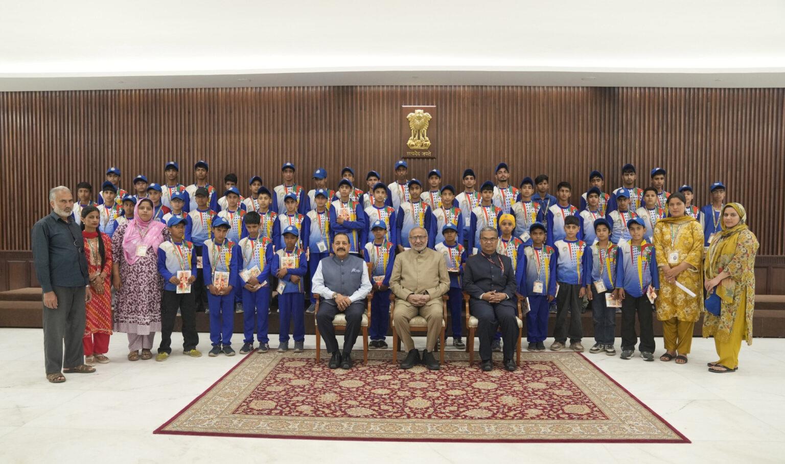 Don't let drugs destroy your dreams: VP to J&K students