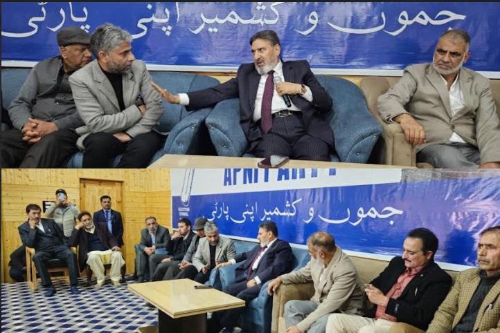 Public delegations from Bijbehara and Uri call on Altaf Bukhari