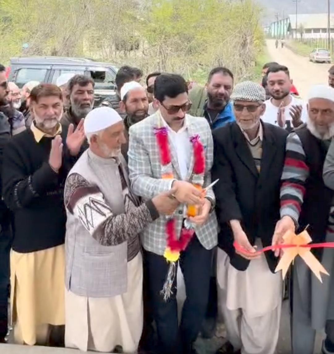 MLA Ahsan Pardesi reviews development in Khonmoh, inaugurates projects