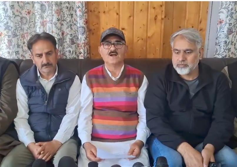 Sopore fruit mandi chief seeks compensation for flood-hit growers, alleges no relief since 2014