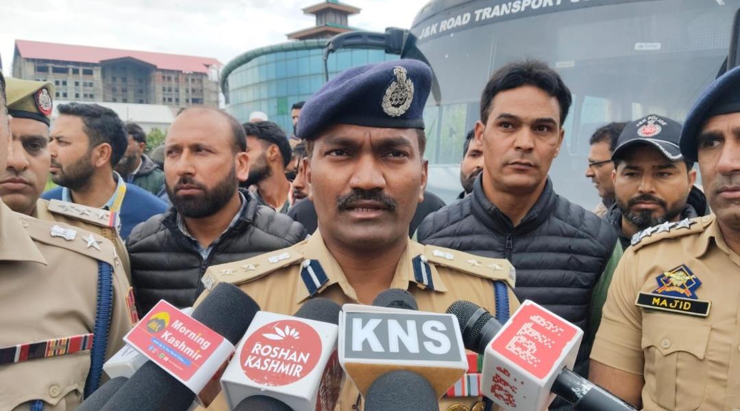 First day of Hajj departures: SSP Srinagar prays for safe journey of pilgrims