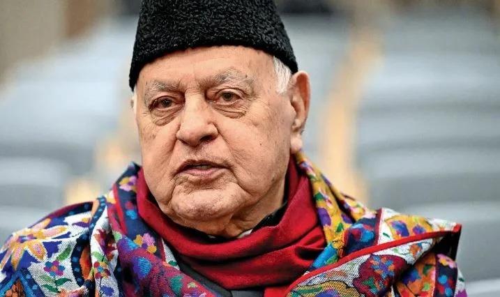 Dr. Farooq extends heartfelt greetings to Hujjaj-e-Kiram