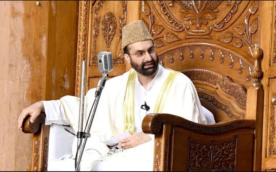 Mirwaiz urges Centre to free ailing Shabir Shah