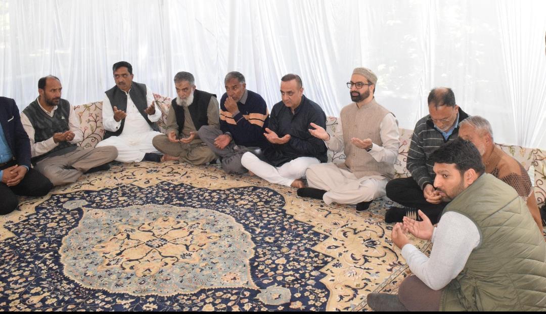 Mirwaiz Condoles Demise of Asma Jeelani
