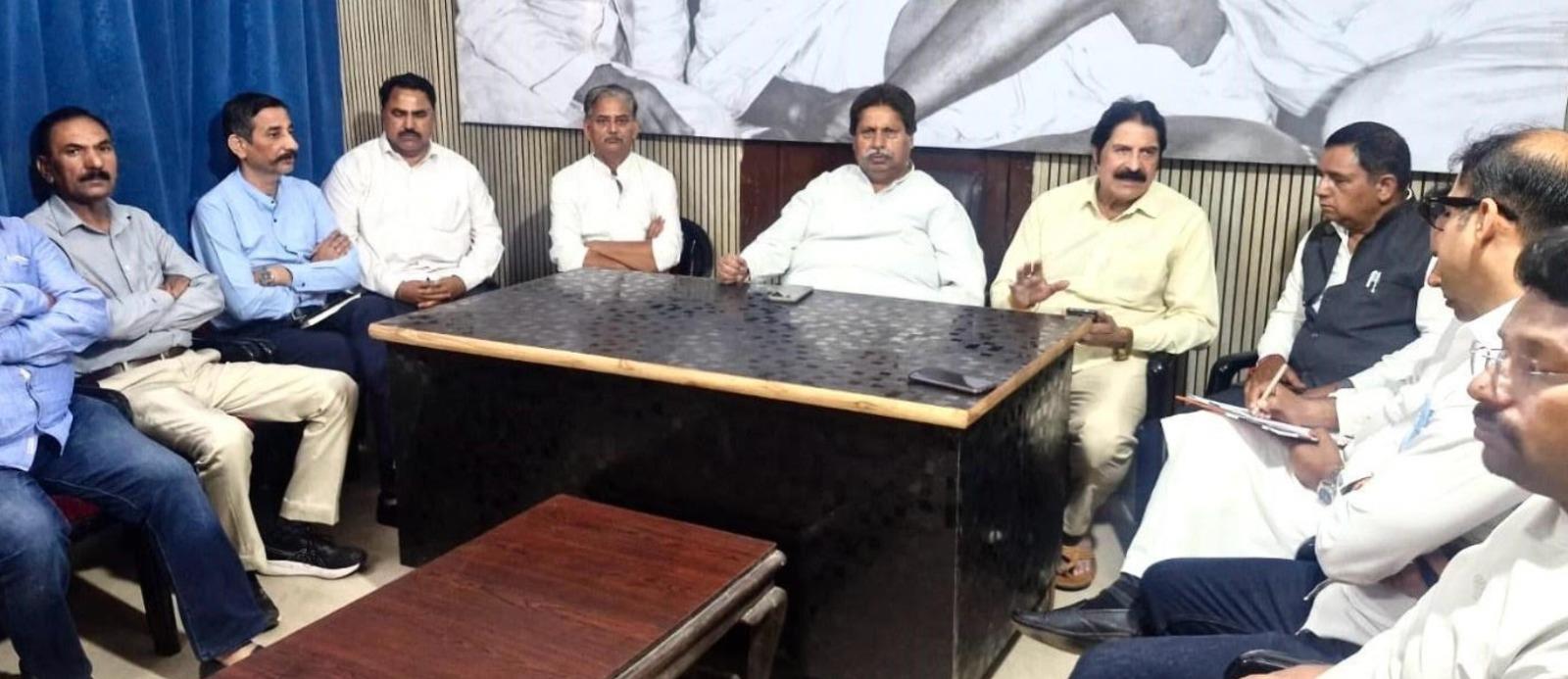 Bhalla, Sawhney Review Protest Plans; Demand Immediate Implementation of Women’s Reservation