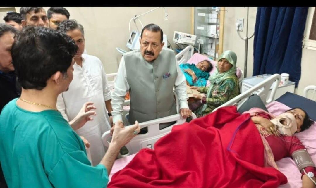 Udhampur bus tragedy 'deeply painful', will ensure best treatment for injured: Dr Jitendra Singh