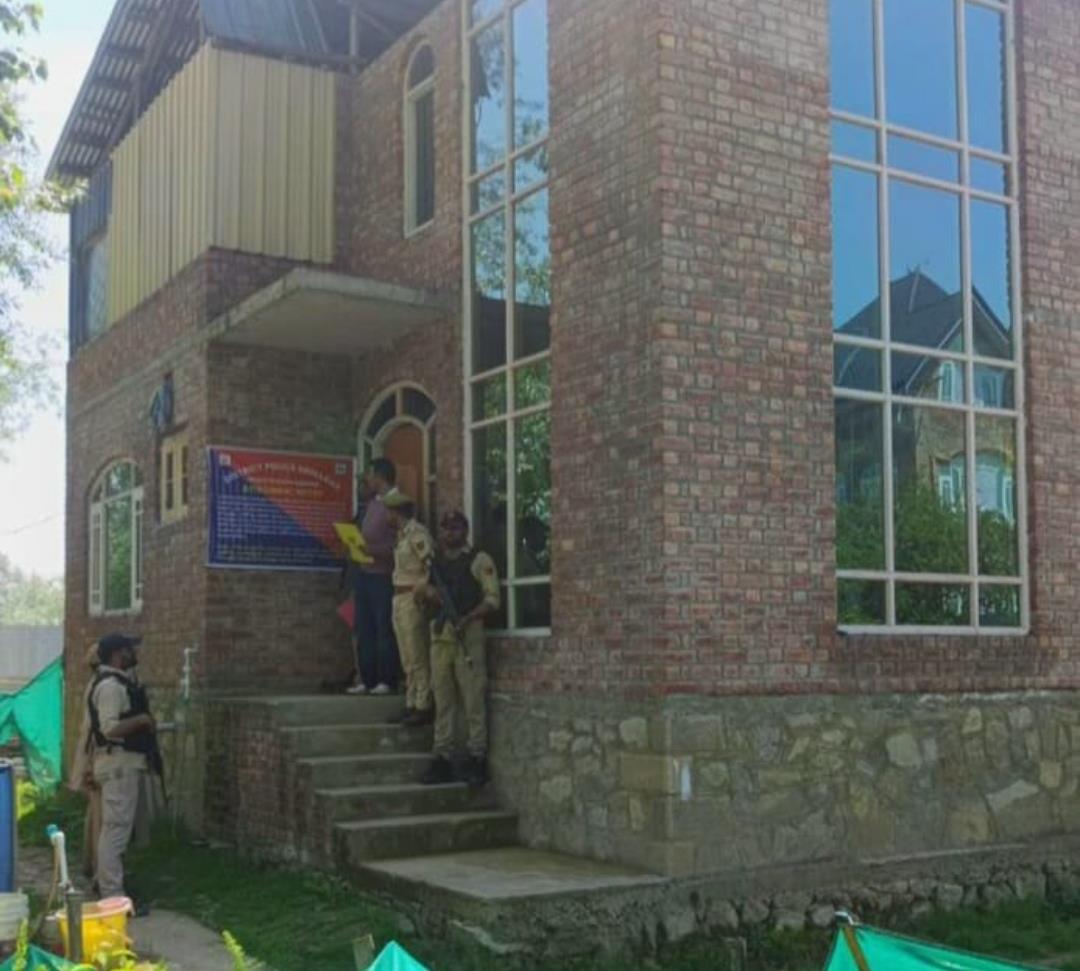 Srinagar Police attach ₹3.5 crore properties of drug peddlers