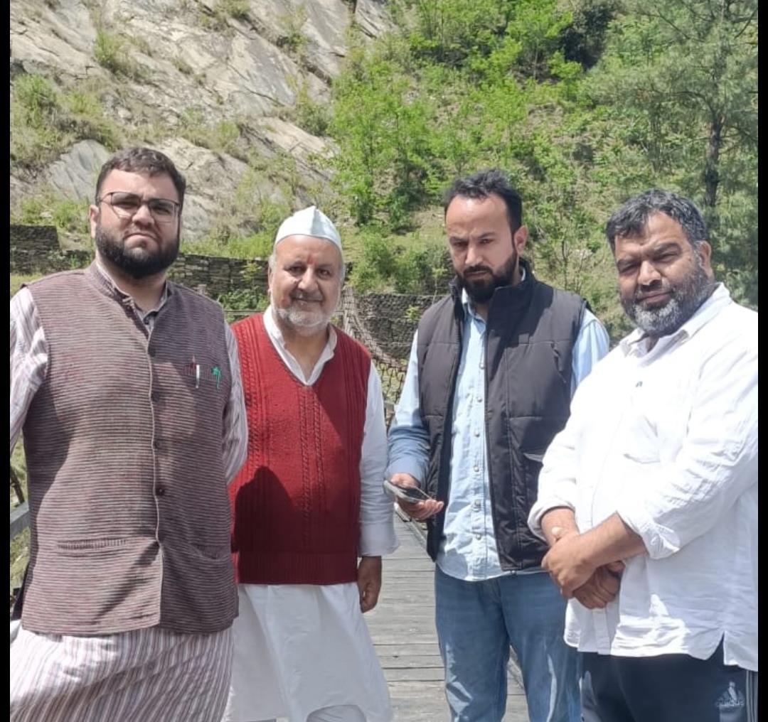 PDP MLA Muntazir visits Sharda temple
