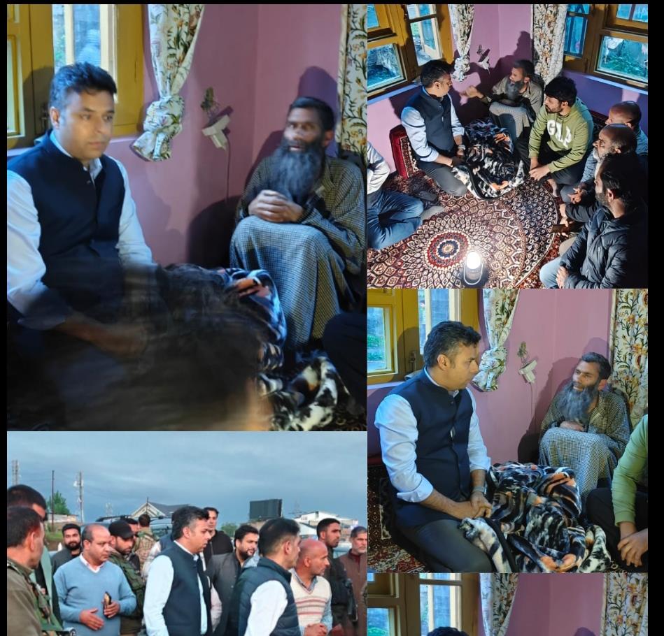 DC Anantnag visits Shampora, extends condolences to bereaved family