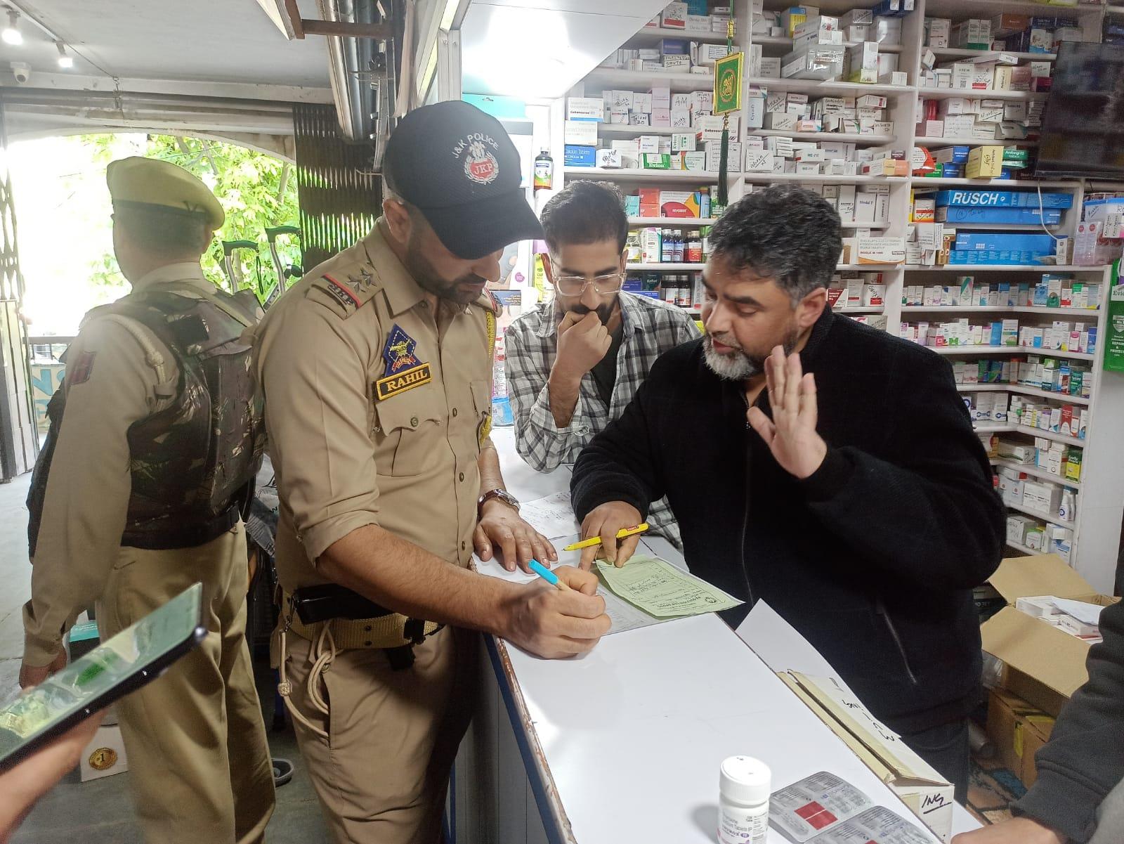 Srinagar Police Intensifies Inspection of Medical Shops Across District