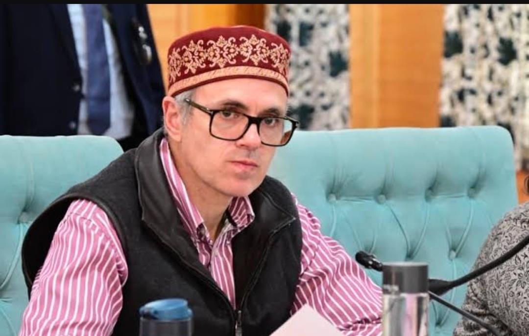 CM Omar Abdullah Expresses Grief over Hajin Tragedy