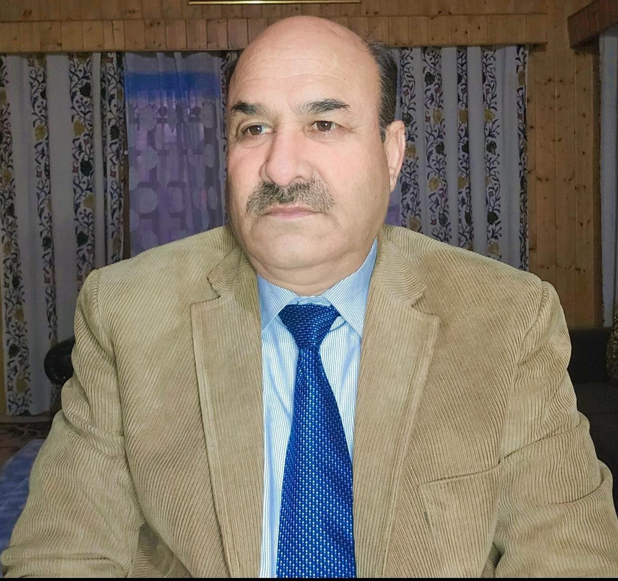 Hailstorm devastates orchards in north Kashmir’s Baramulla, PDP leader seeks relief