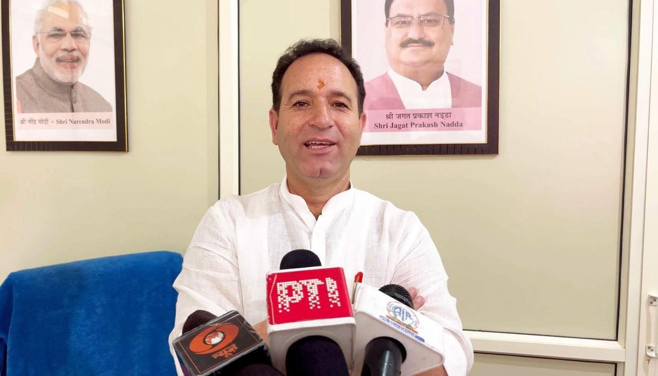 NC defending Speaker through lies, says Sunil Sharma