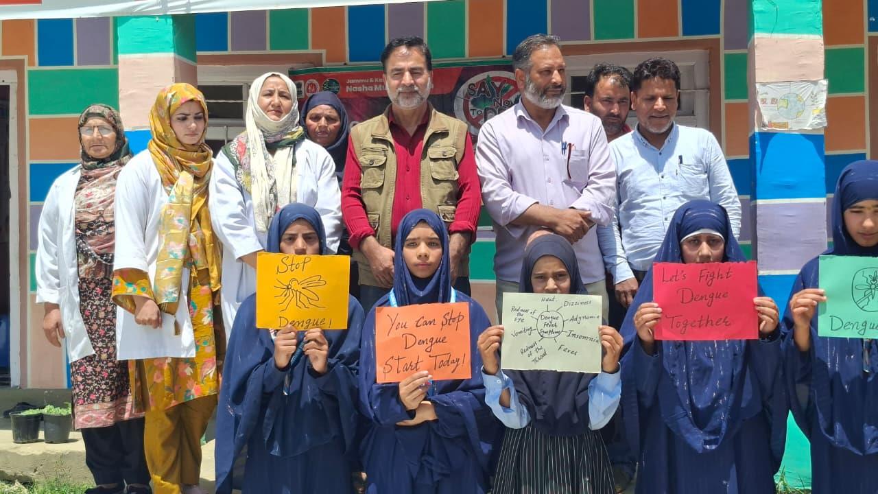 SDH Yaripora in Collaboration with Hanfia Islamia Institute Observes National Dengue Day & Nasha Mukht Abhiyan