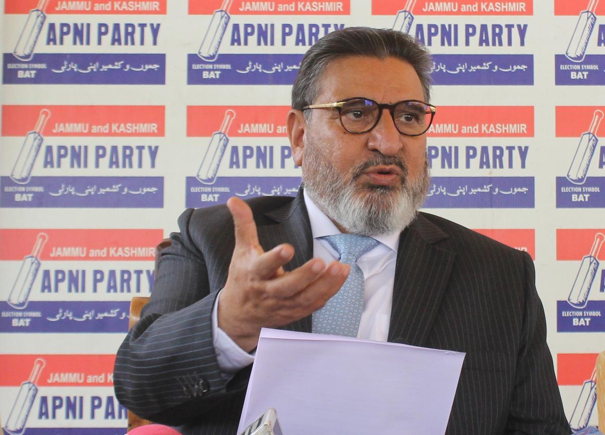 Bukhari slams ‘ruthless’ Sidhra demolition drive, seeks CM’s immediate intervention