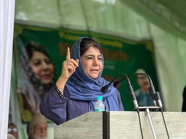 Mehbooba Mufti Backs Kashmiri Pandit Concerns Over NFSA, Calls Lodging FIR a Dangerous Precedent