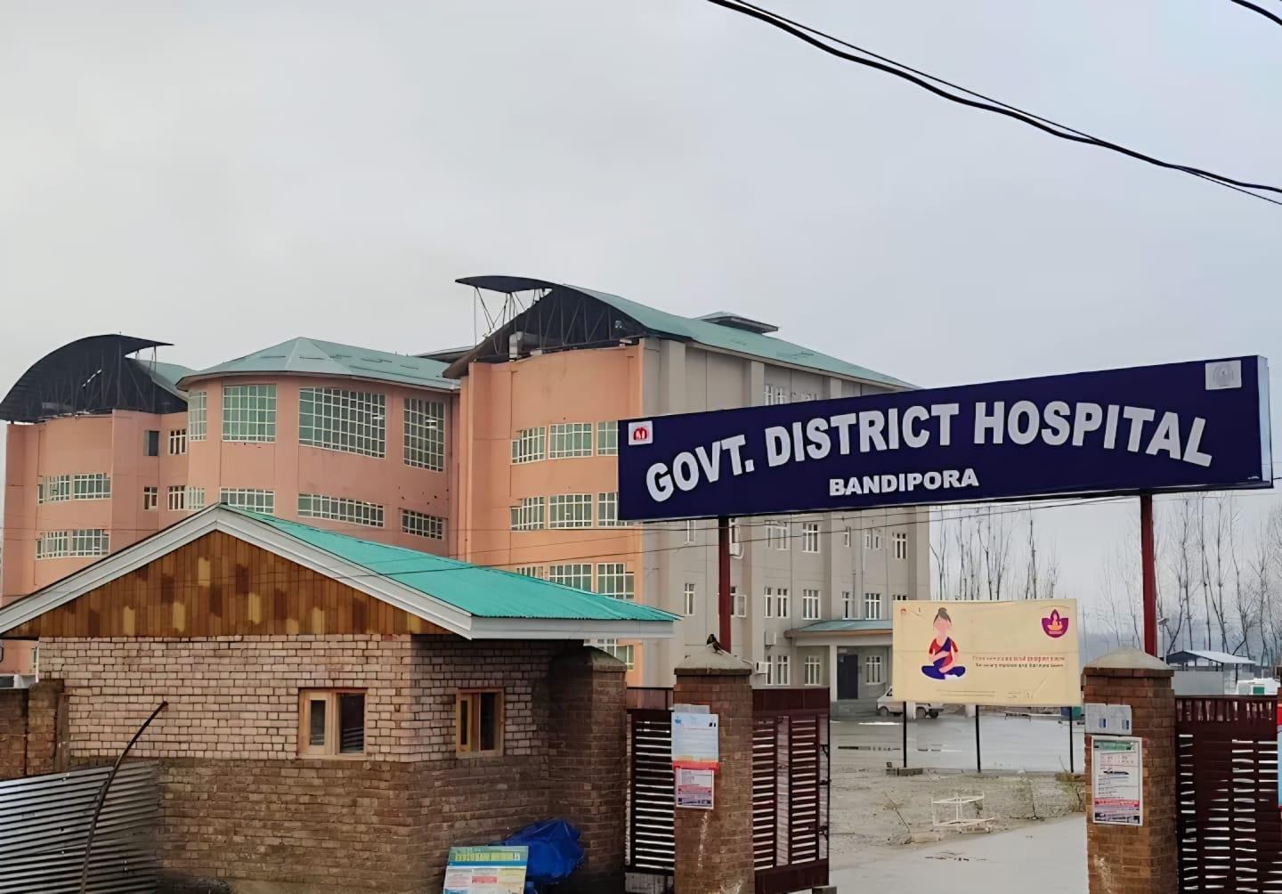 Moments after referral to Srinagar, woman delivers baby on DH Bandipora premises