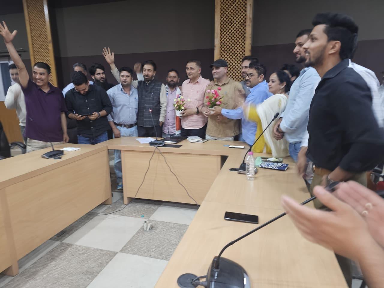 Historic Panchayat Secretaries meet ends in Budgam, interim UT body formed