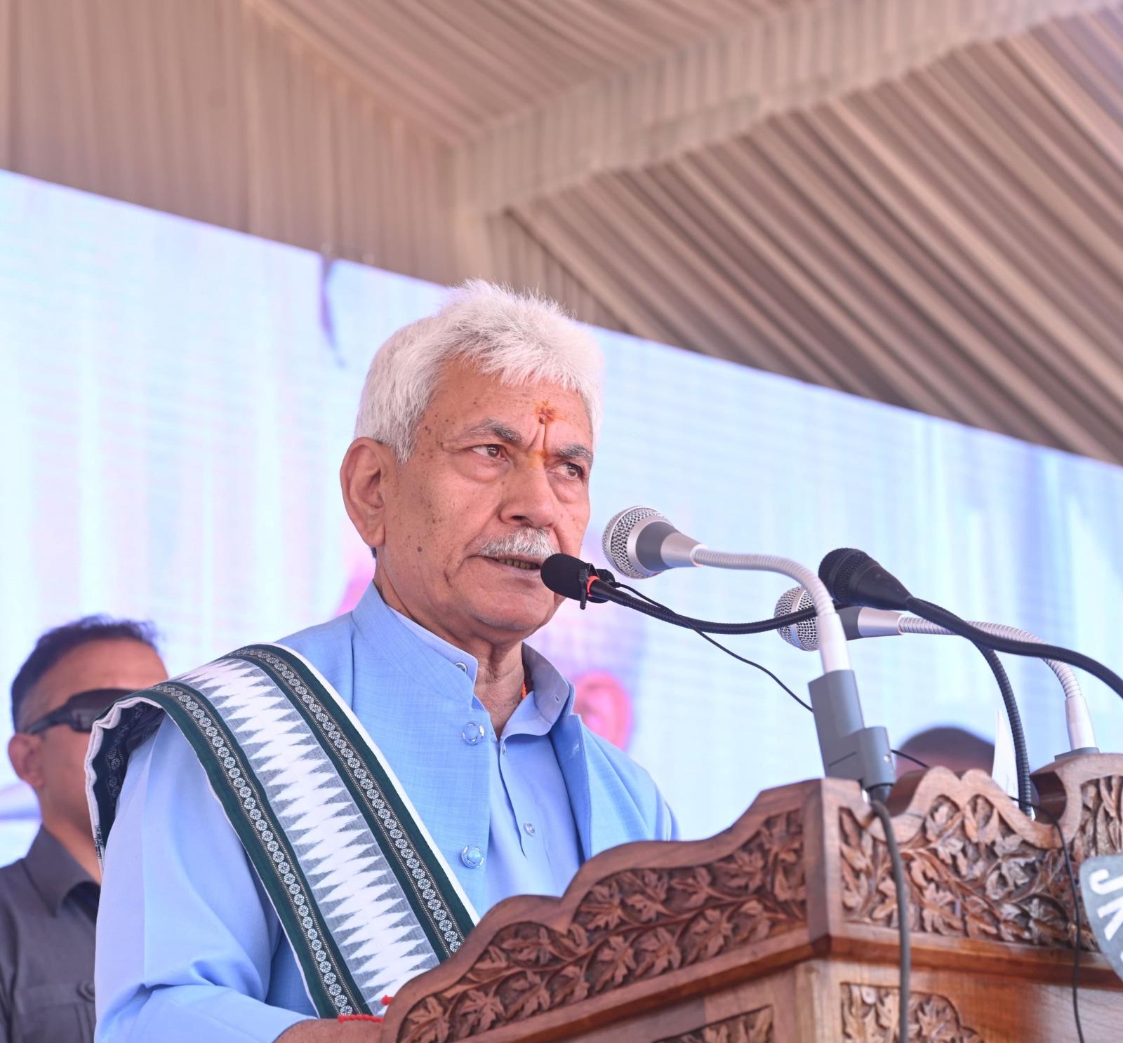 LG Leads Massive Anti-Drug Padyatra in Bandipora, Vows to Eradicate Narco-Terror from J&K