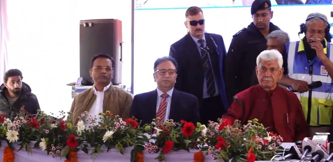 Zojila Tunnel to boost tourism, business in J&K and Ladakh ; LG Sinha