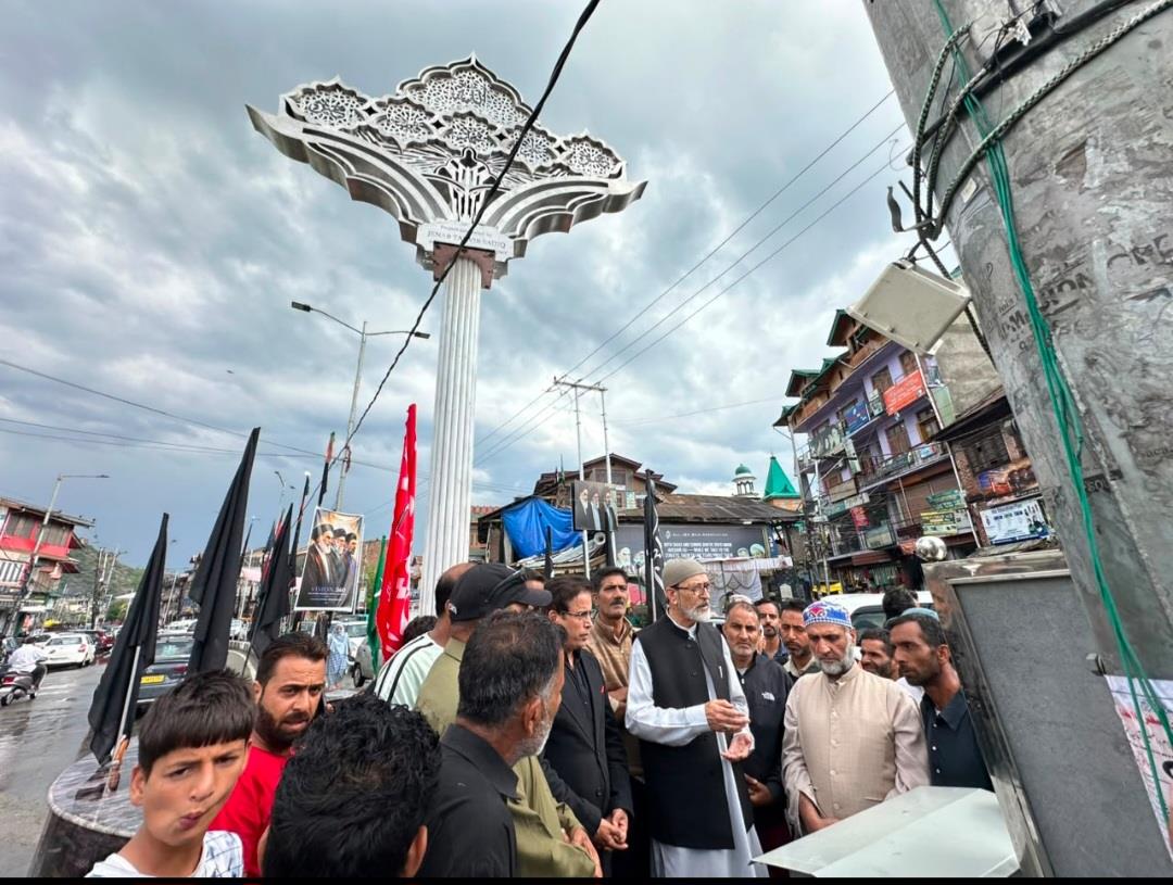 Tanvir Sadiq dedicates iconic Islamic Calligraphic landmark at Alamgari Bazar