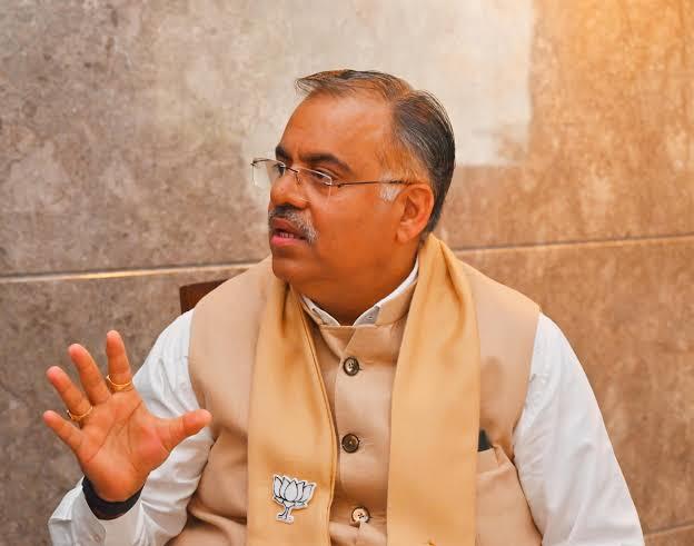 Tarun Chugh demands answers on Mookerjee's death in Kashmir
