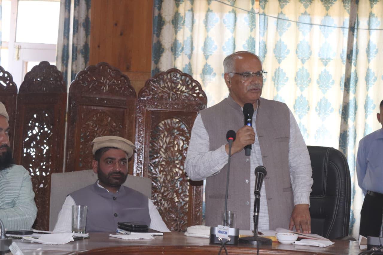 Ashok Koul Chairs BJP Organisational Meeting in Gurez, Inaugurates Party Office