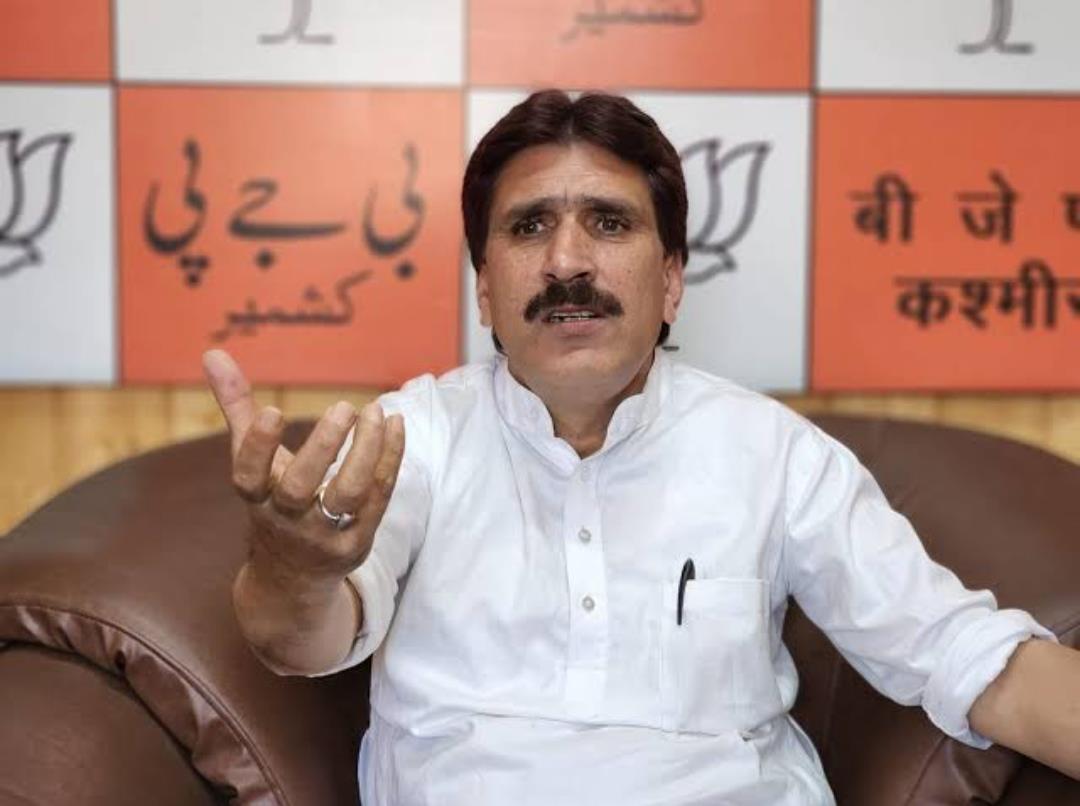 Altaf Thakur Tears Into NC Over ‘Anti-India’ School Book, Questions Omar Abdullah’s Silence