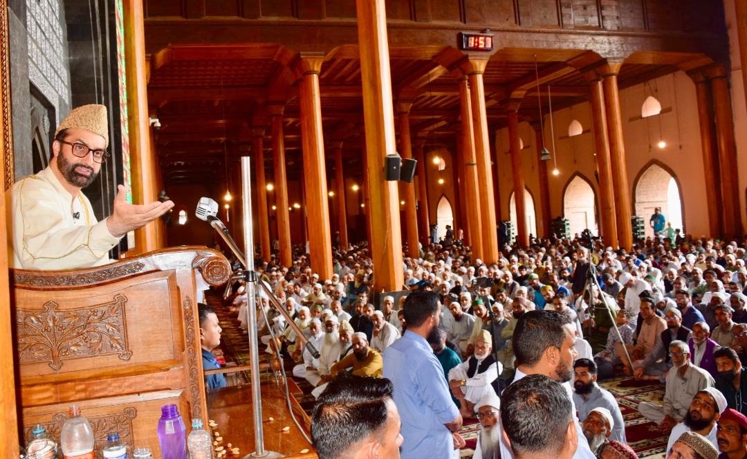 Mirwaiz Expresses Deep Concern Over Unrest Across LoC