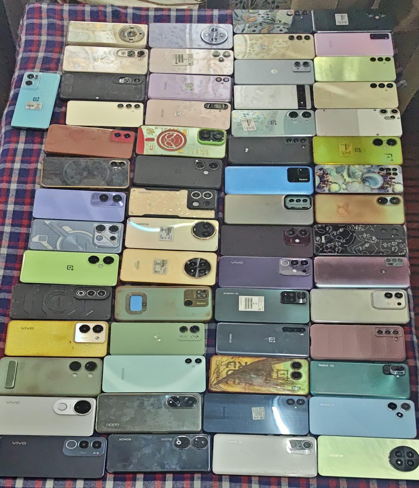 59 Stolen Smartphones Seized at Mazhama Railway Station, Two Held