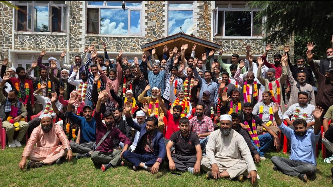 Dozens of Prominent PDP Workers from Gool Join National Conference in Banihal