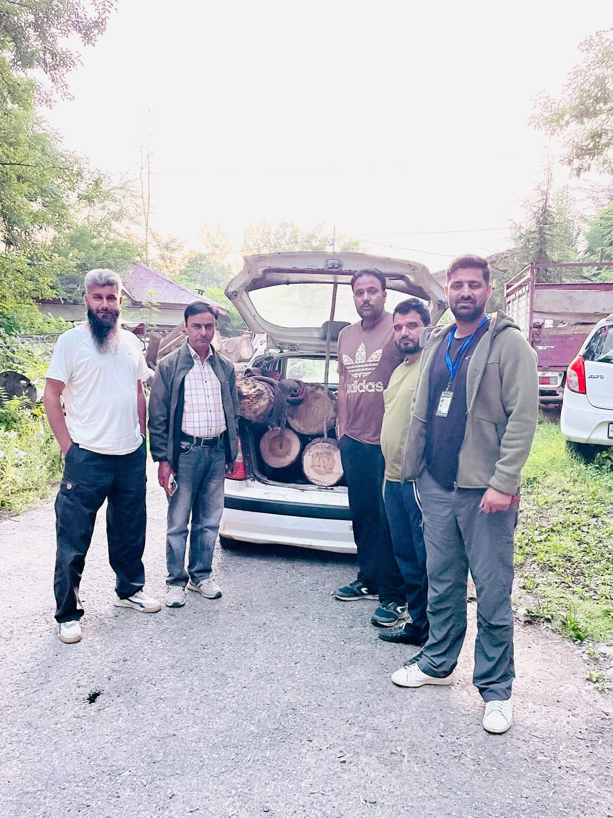 Forest team seizes illicit timber in Handwara, driver absconding