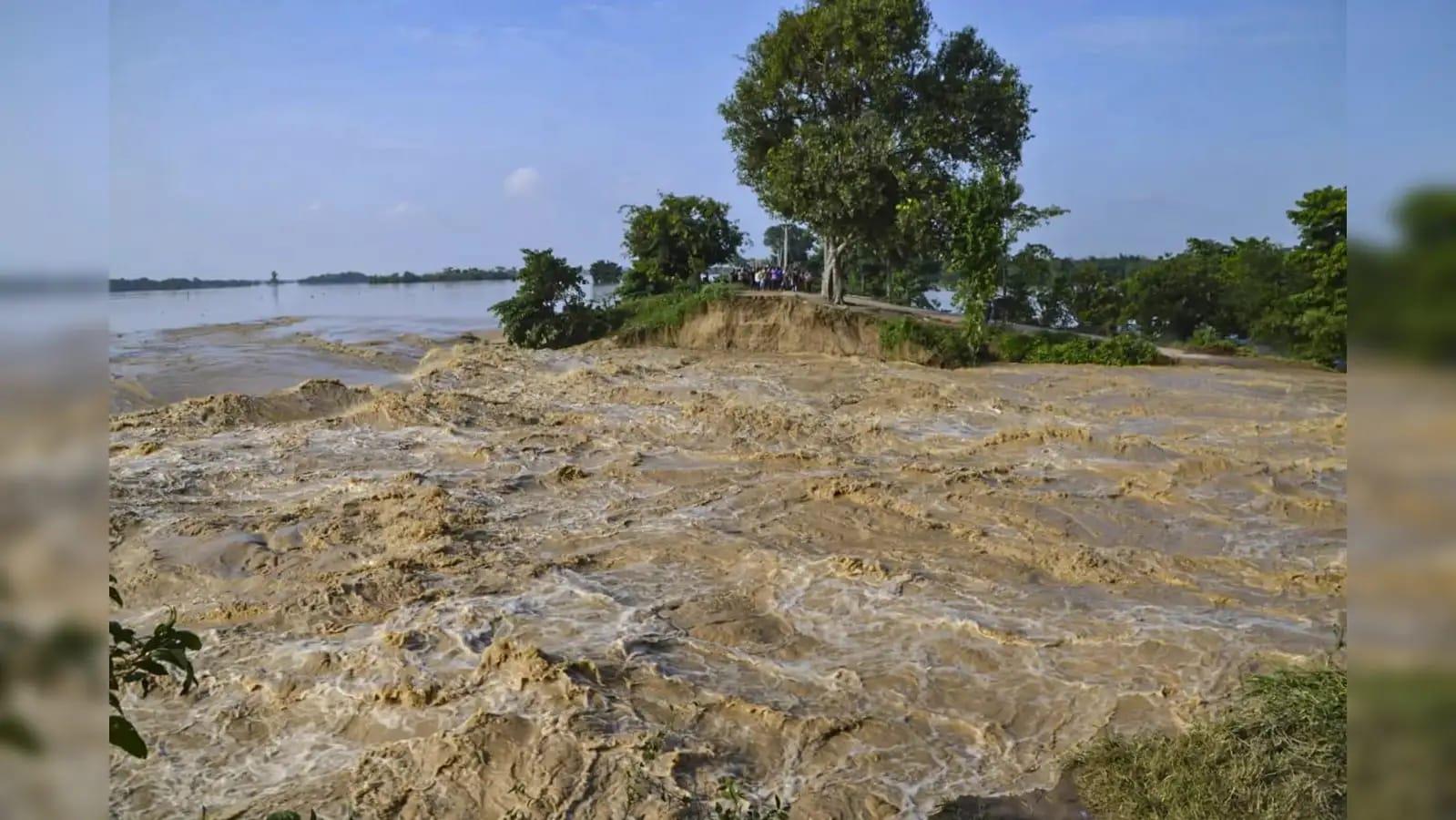 Ujh river crosses danger mark in J-K's Kathua amid heavy rains